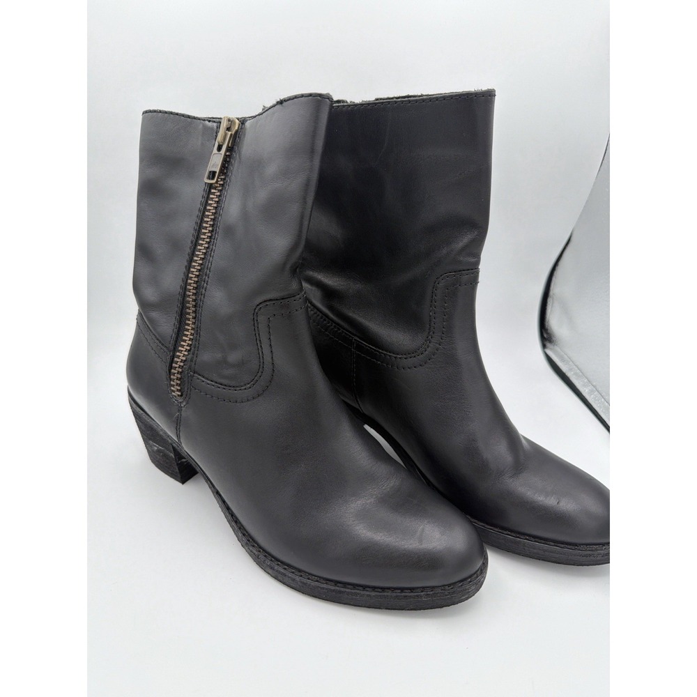 Lands End Womens 8.5B Black Leather Ankle Boots Side Zip Low‎ Heel.      1675